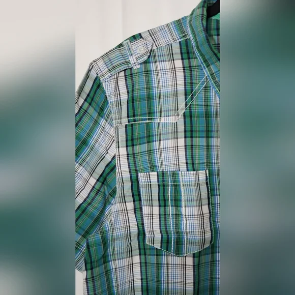 Men's XXL plaid Button up. - Picture 12 of 13